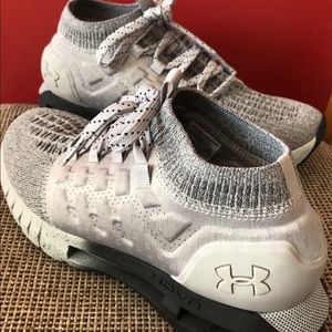 Under Armour tennis shoes like new